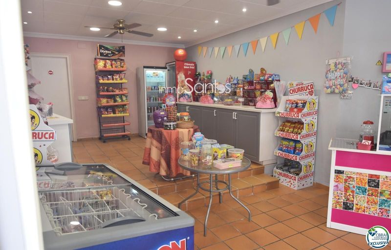 Locaux en vente Roses, Girona. Ref: 1831. Inmosantos