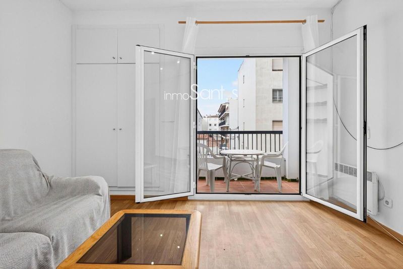 Flat for sale Empuriabrava, Girona. Ref: 2031. Inmosantos