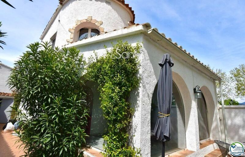 Detached Villa for sale Empuriabrava, Girona. Ref: 2065. Inmosantos