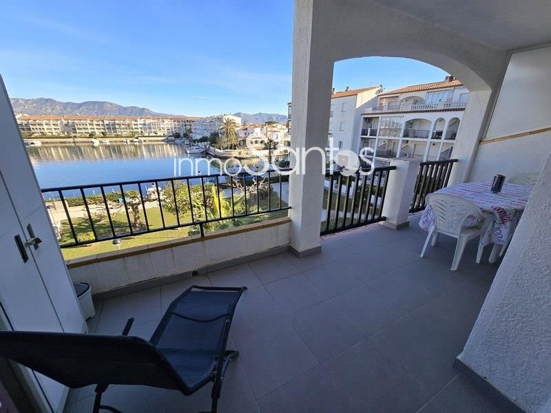 Flat for sale Empuriabrava, Girona. Ref: 2077. Inmosantos