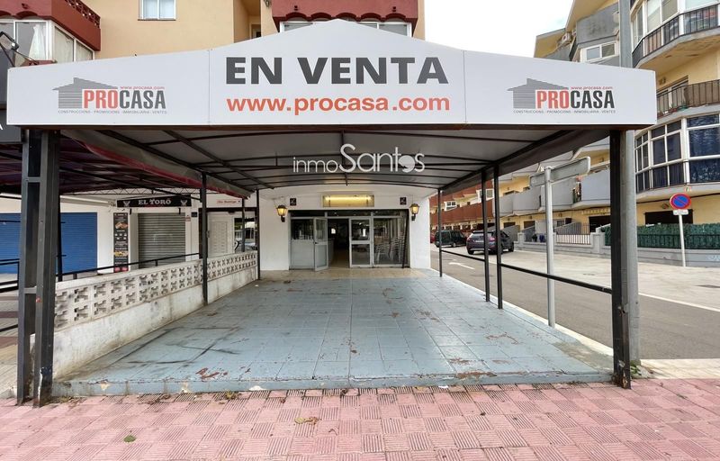 Local Comercial en venda Empuriabrava, Girona. Ref: 2128. Inmosantos