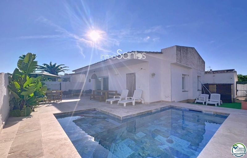 Detached Villa for sale Empuriabrava, Girona. Ref: 2192. Inmosantos