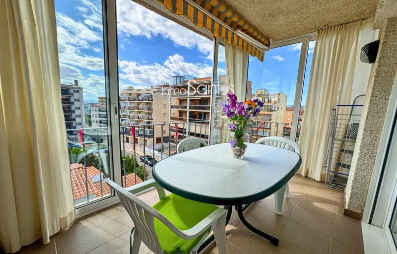 Flat for sale Roses, Girona. Ref: 2193. Inmosantos