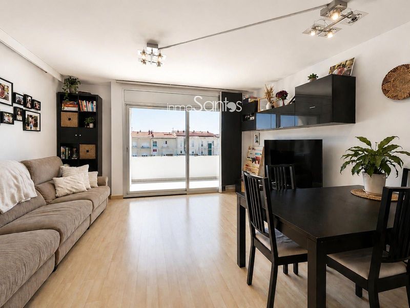 дуплекс на продажу Roses, Girona. Ref: 2207. Inmosantos