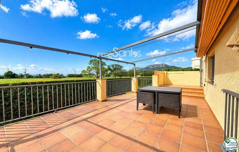 Chalet Independiente en venta Torroella de Montgrí, Girona. Ref: 2215. Inmosantos