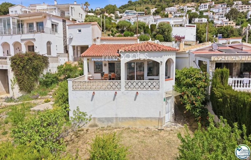 Maison de Ville en vente Roses, Girona. Ref: 2232. Inmosantos