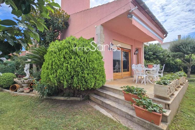 Maison de Ville en vente Roses, Girona. Ref: 2246. Inmosantos