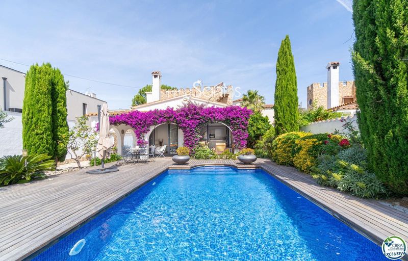 отдельная вилла на продажу Empuriabrava, Girona. Ref: 2295. Inmosantos