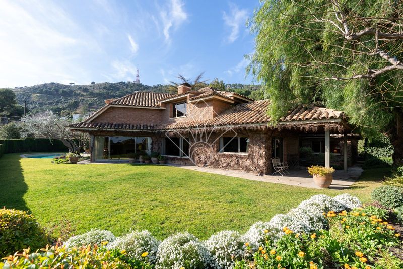 Casa en venta Barcelona. Ref: 1169. Savya Real Estate