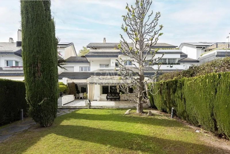 Casa en venta Barcelona. Ref: 1175. Savya Real Estate