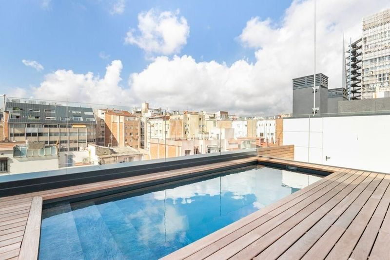 Ático en venta Barcelona. Ref: 1210. Savya Real Estate