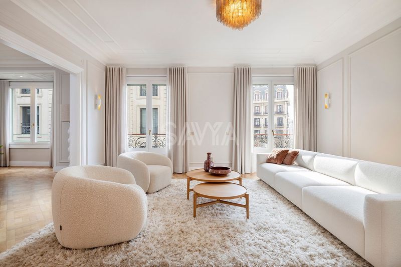 Piso en venta Barcelona. Ref: 1423. Savya Real Estate