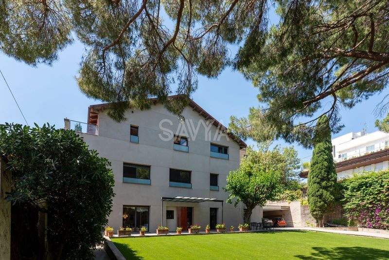 Casa en venta Barcelona. Ref: 1656. Savya Real Estate