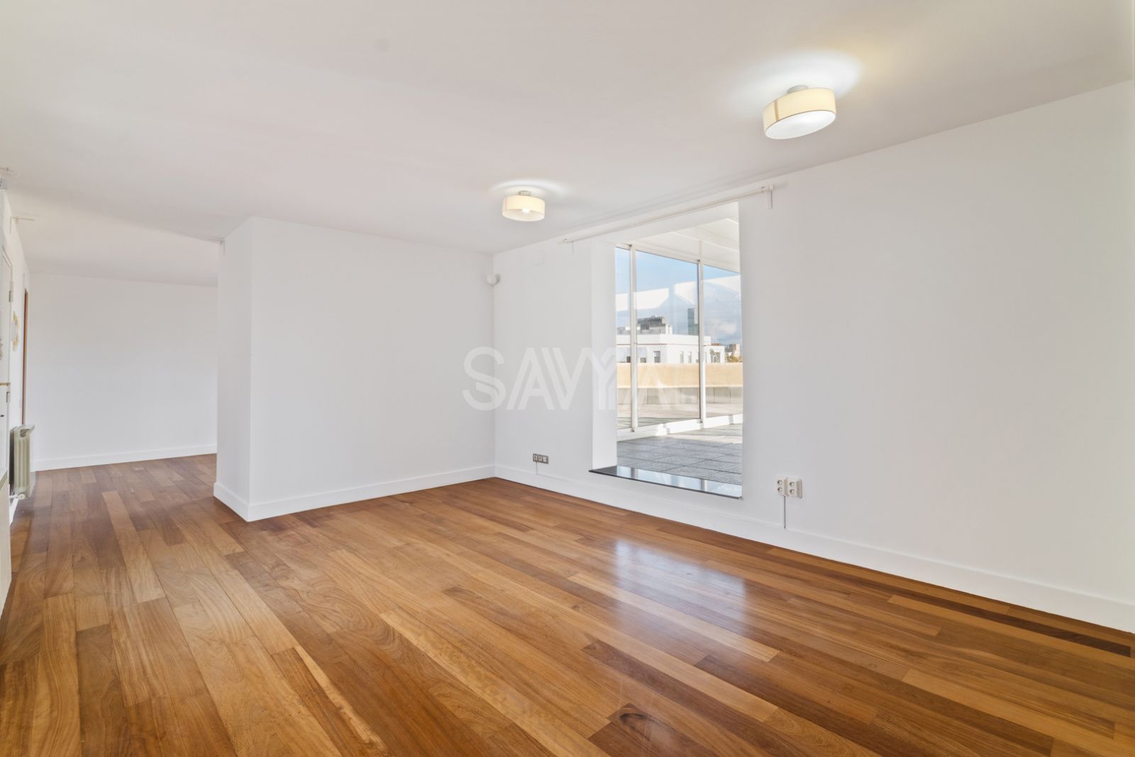 Habitación vacía - Exclusiva oficina con 92m² de terraza y vistas panorámicas
