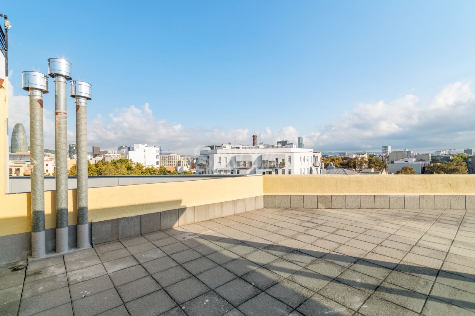 Terraza - Exclusiva oficina con 92m² de terraza y vistas panorámicas