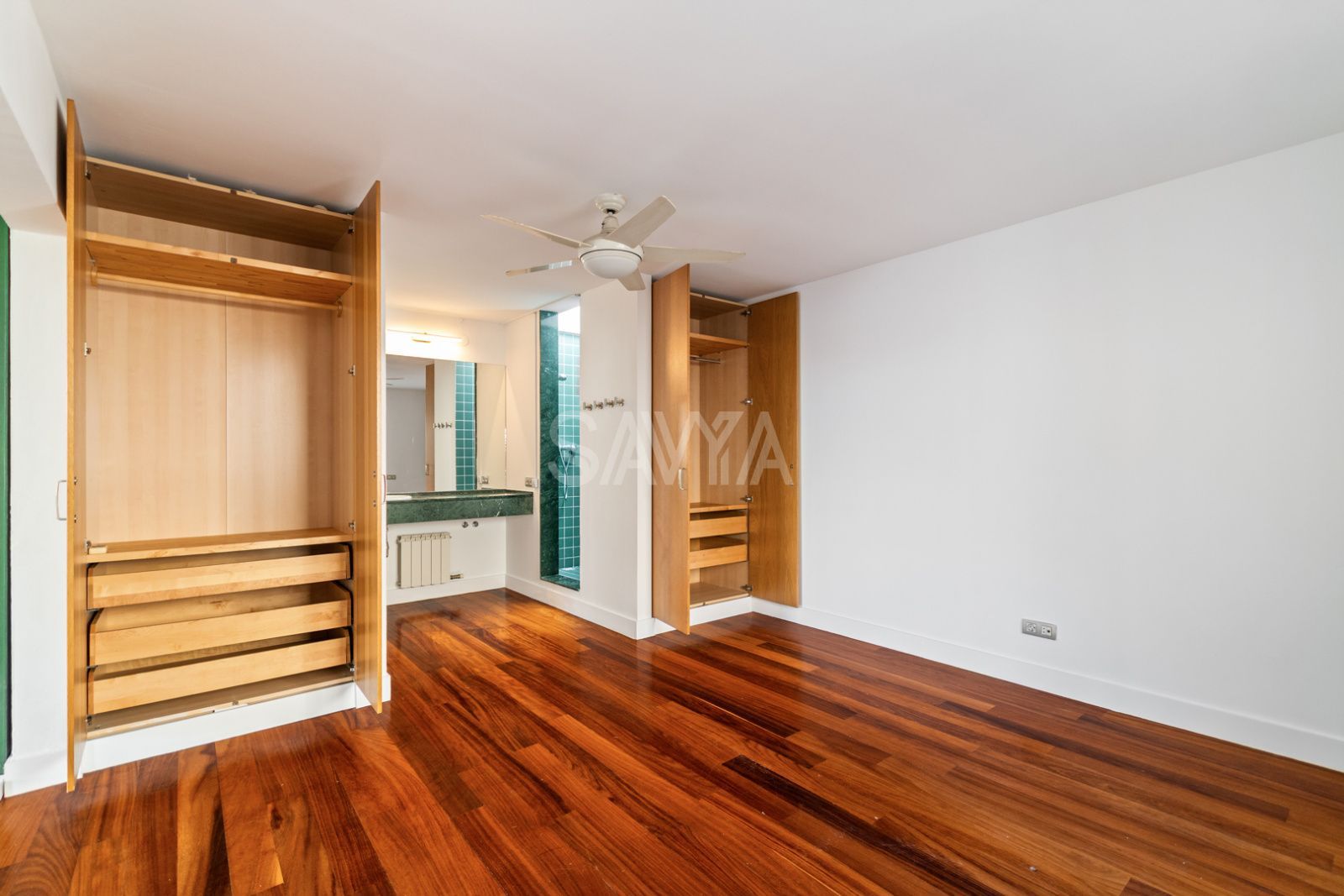 Habitación vacía - Exclusiva oficina con 92m² de terraza y vistas panorámicas