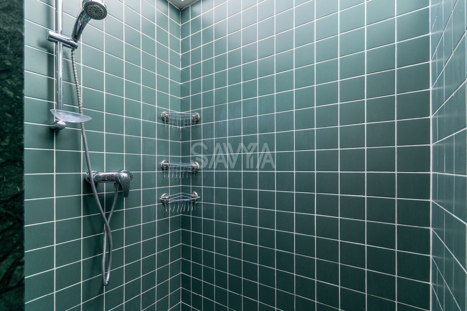 Baño - Exclusiva oficina con 92m² de terraza y vistas panorámicas