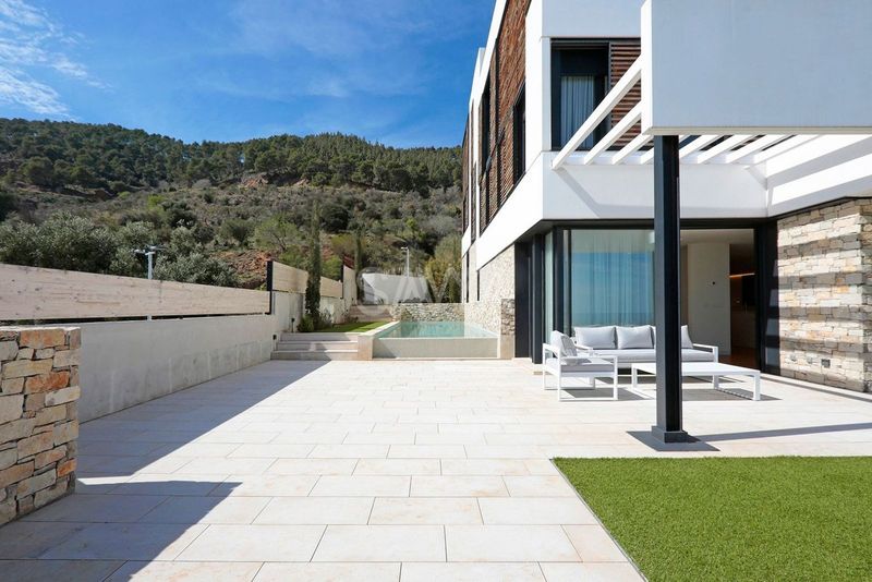 Дом в аренду Barcelona. Ref: 2048. Savya Real Estate