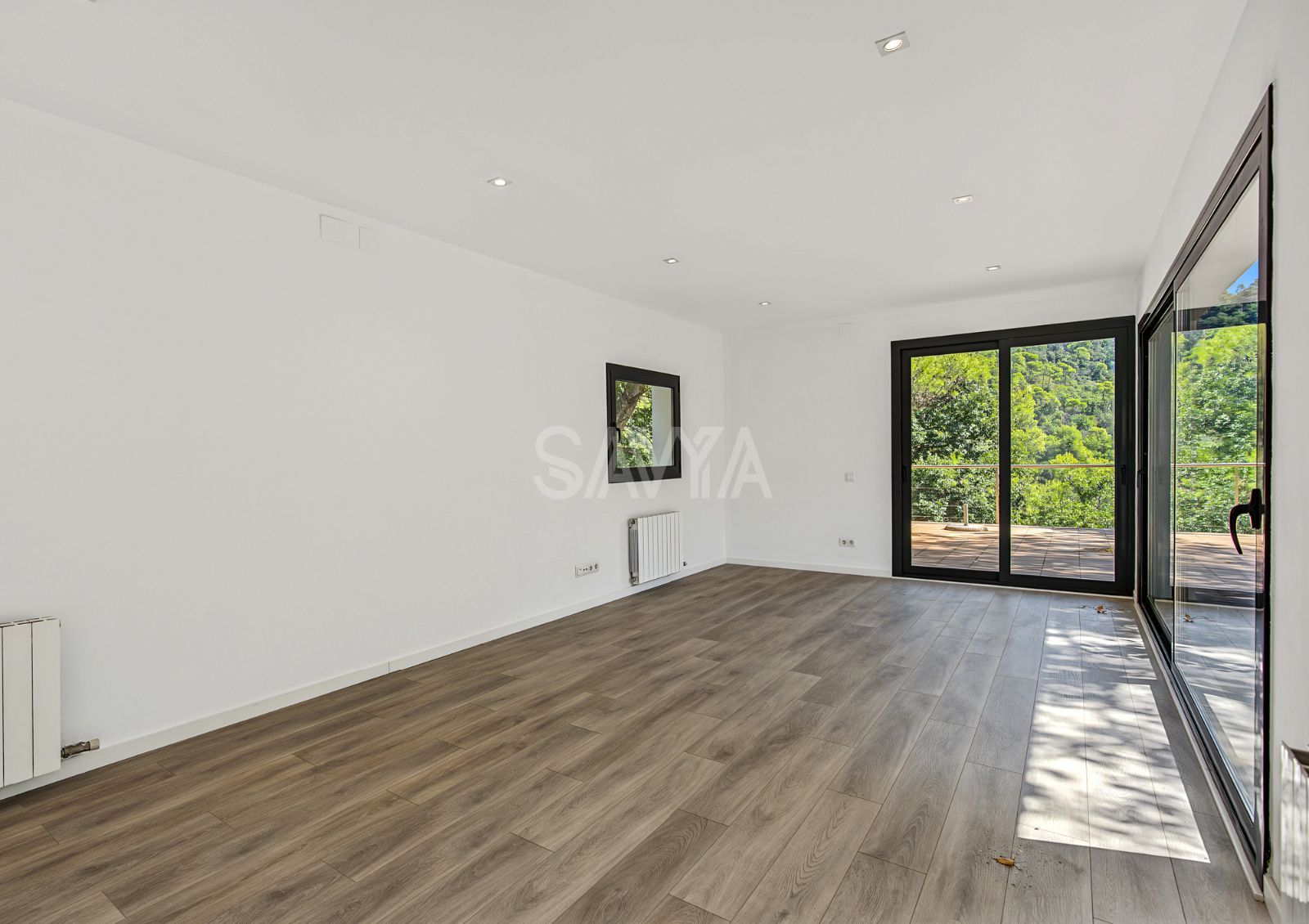 Habitación vacía - Casa de diseño en plena naturaleza de Collserola