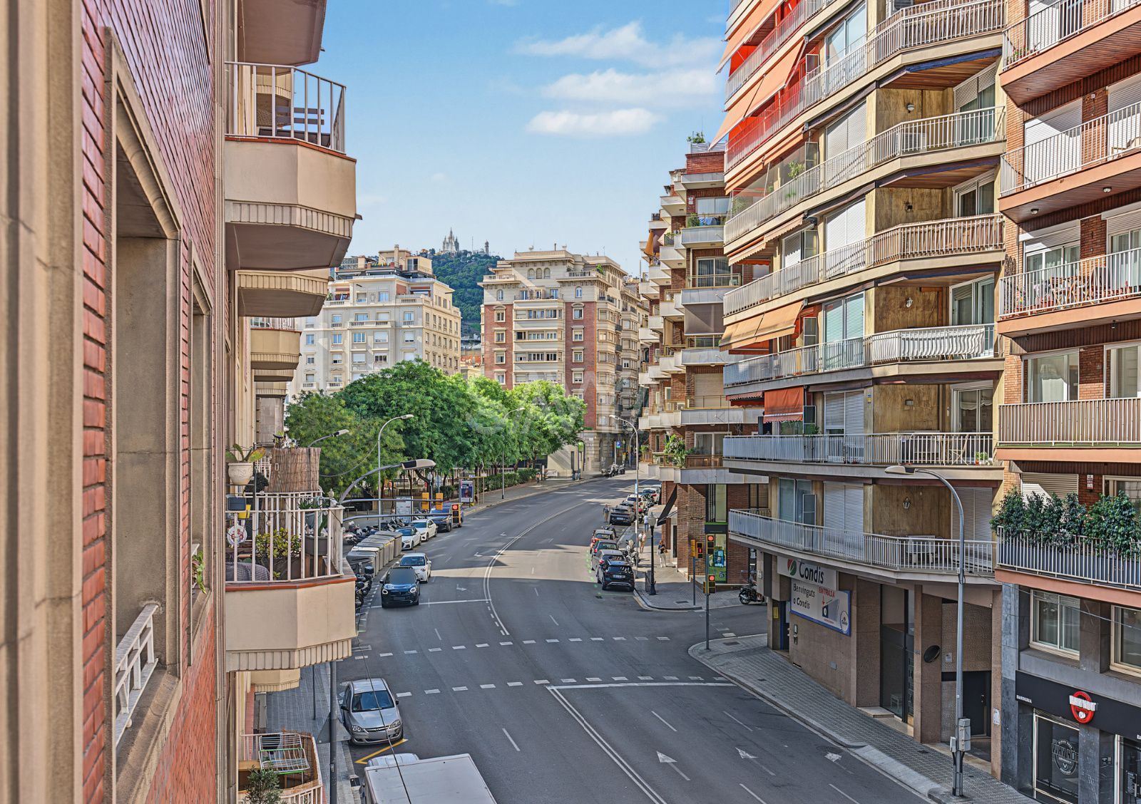 Increíble piso en calle Balmes - Foto 4