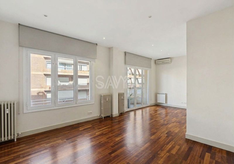 Piso en venta Barcelona. Ref: 2059. Savya Real Estate
