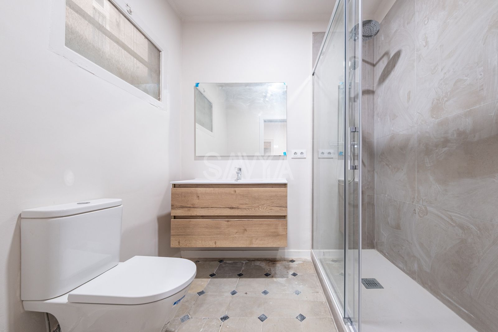 Maravilloso piso alto y segregable en Eixample con posibilidad de recuperar terraza - Foto 23