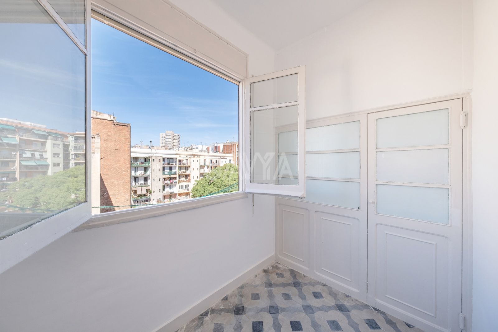 Maravilloso piso alto y segregable en Eixample con posibilidad de recuperar terraza - Foto 25