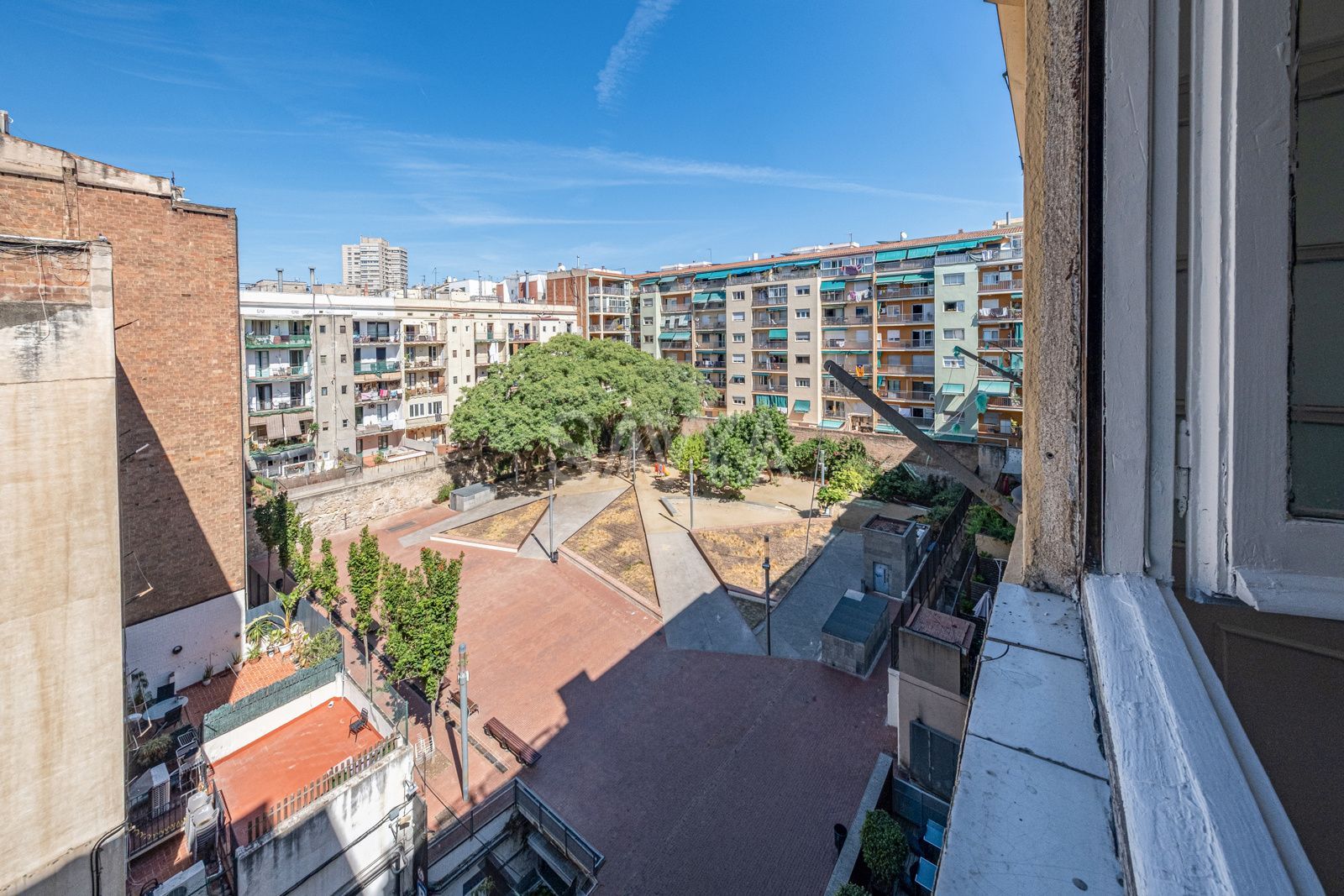 Maravilloso piso alto y segregable en Eixample con posibilidad de recuperar terraza - Foto 26