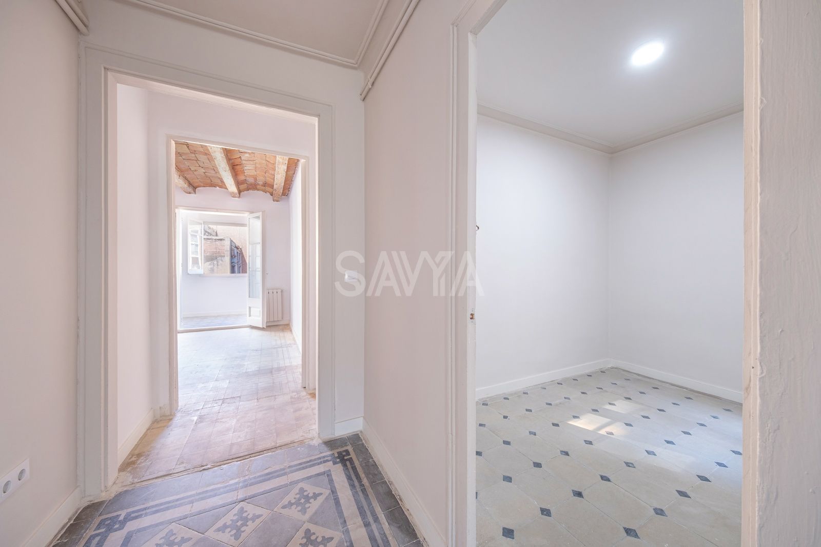 Maravilloso piso alto y segregable en Eixample con posibilidad de recuperar terraza - Foto 31