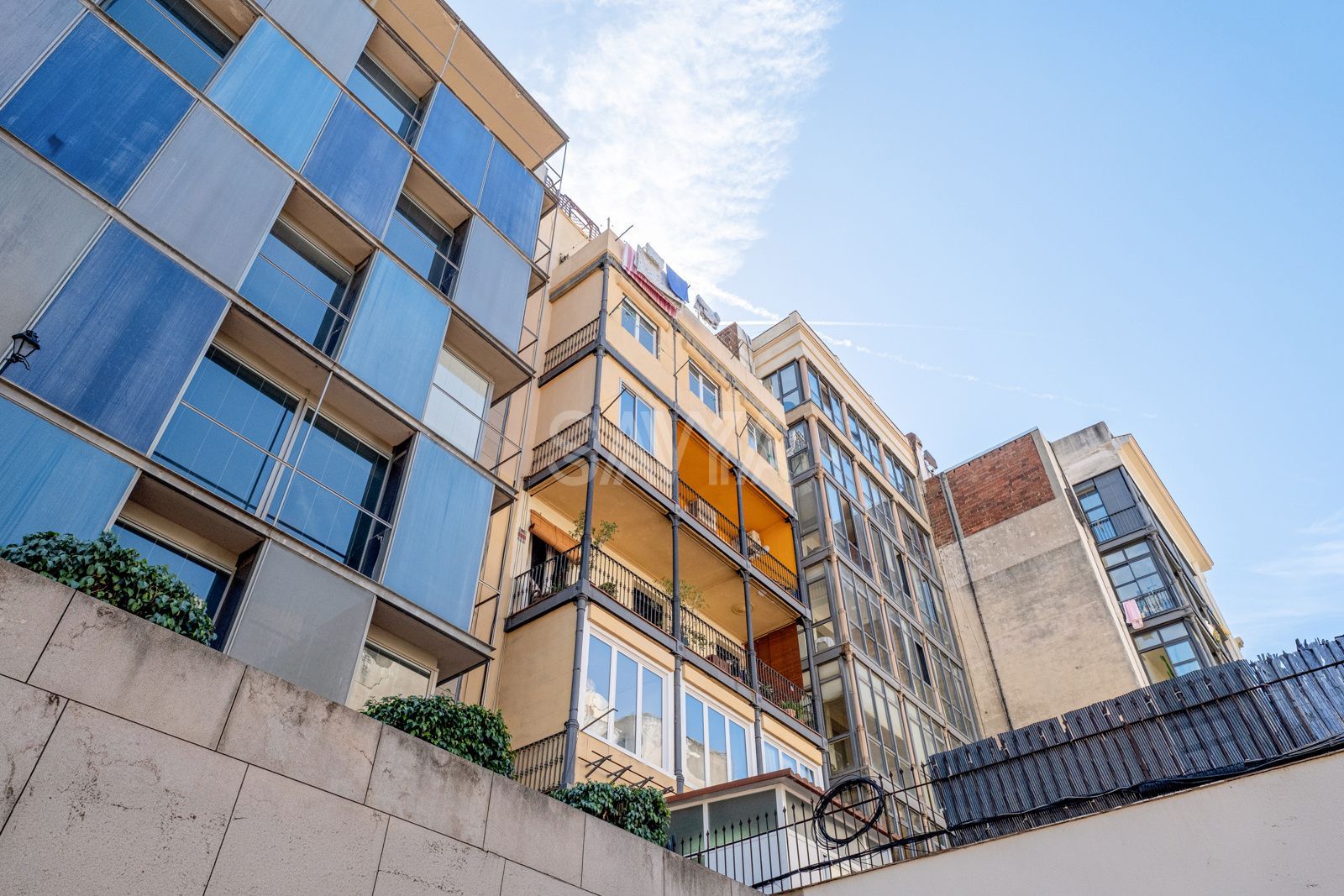Maravilloso piso alto y segregable en Eixample con posibilidad de recuperar terraza - Foto 37