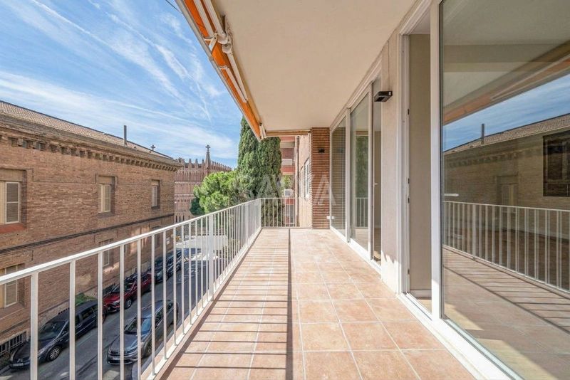 Piso en alquiler Barcelona. Ref: 2090. Savya Real Estate