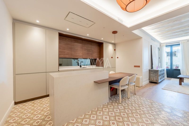 Piso en venta Barcelona. Ref: 2099. Savya Real Estate