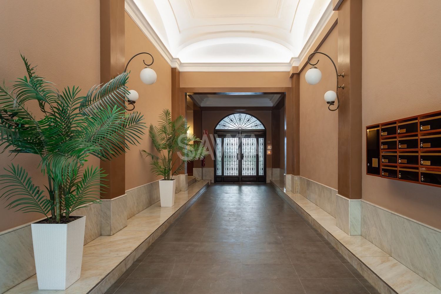 Precioso piso modernista reformado - Foto 28