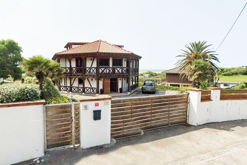 Casa en alquiler Loredo, Cantabria. Ref: 1035. SAYMAT Asesoría Inmobiliaria