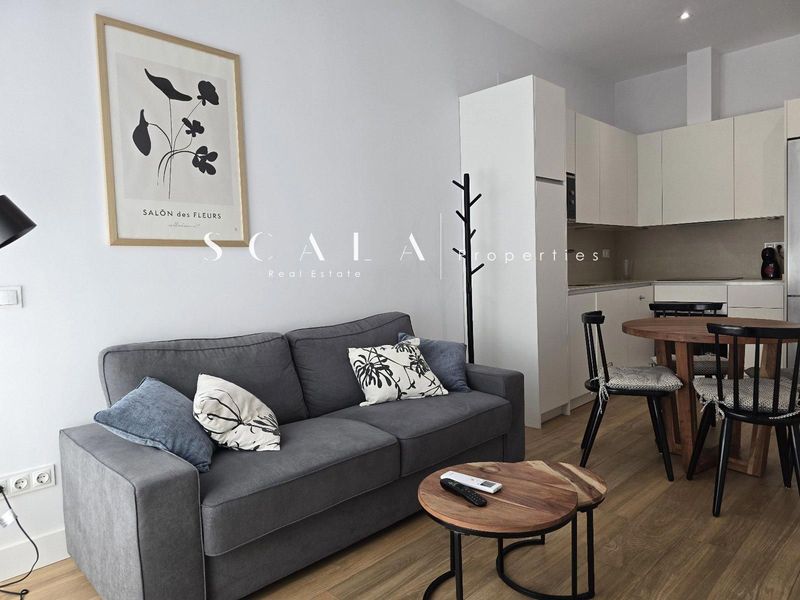 Dúplex en alquiler Madrid. Ref: 2077. Scala Properties 