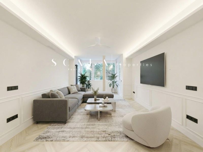 Spacious 1-bed apartment with terrace in Jerónimos, Retiro