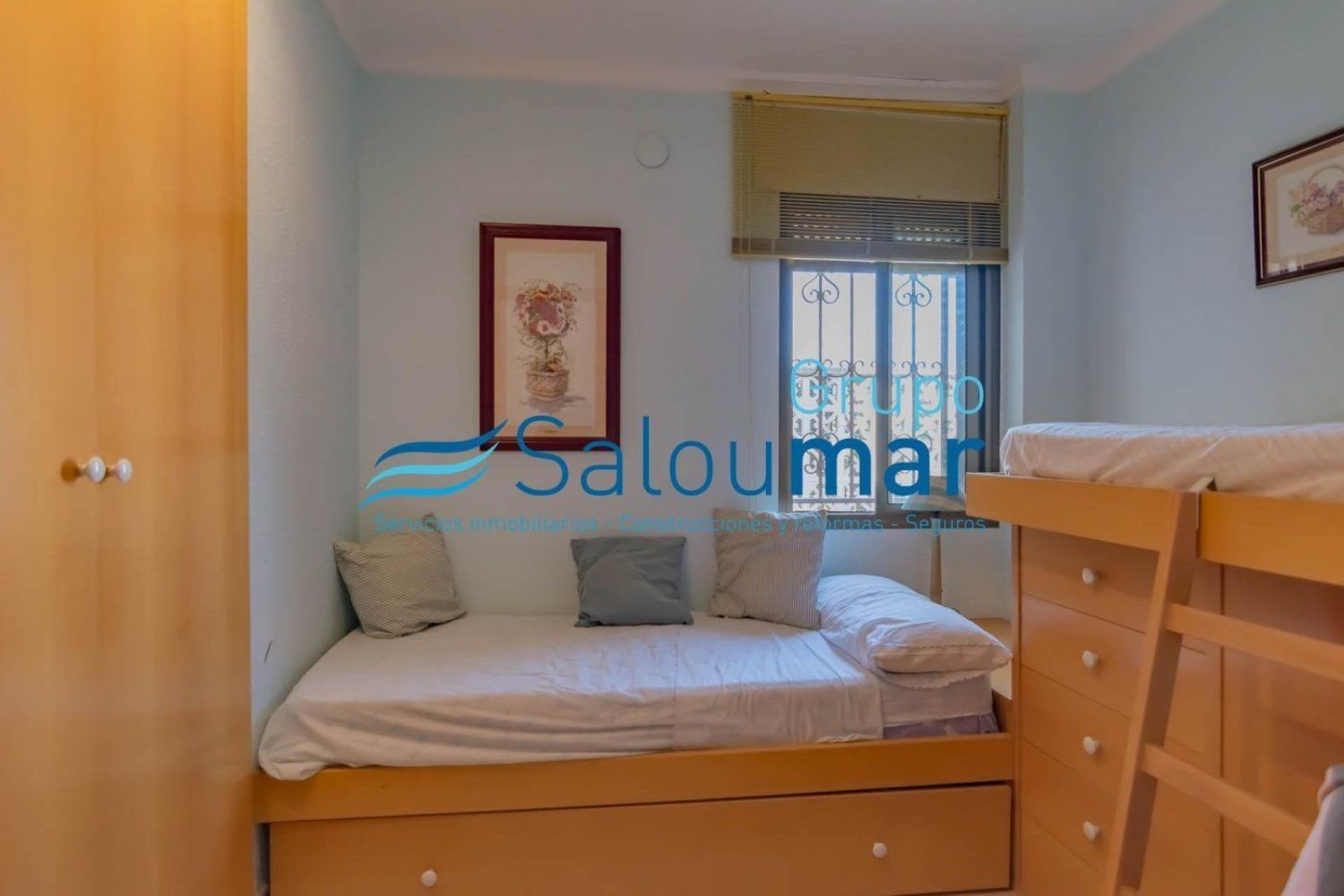 Apartamento à venda à beira-mar na rua Cala de la Font, em Salou