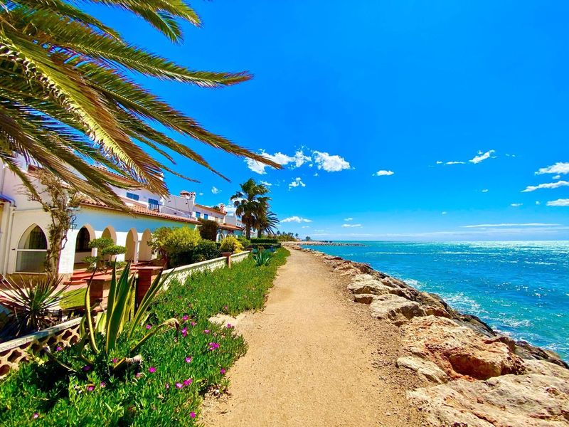 Cases en venda Mont-Roig Del Camp, Tarragona. Ref: 1107. Addurno.com