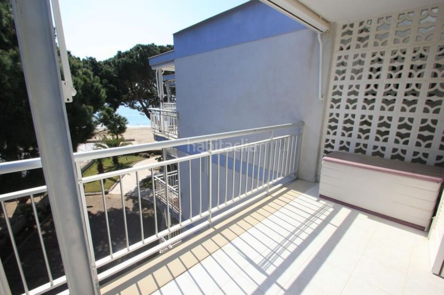 Apartamento en venta en primera línea de mar en Vilafortuny platja, en Cambrils