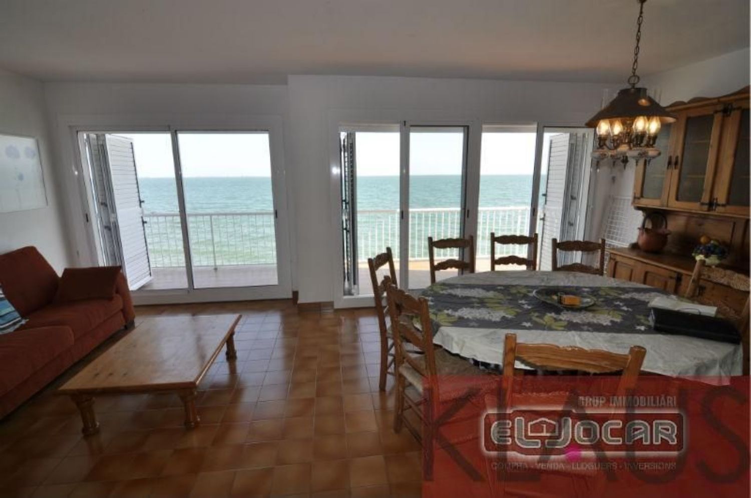 House for sale on the seafront in Montsià de Mar, in Alcaner