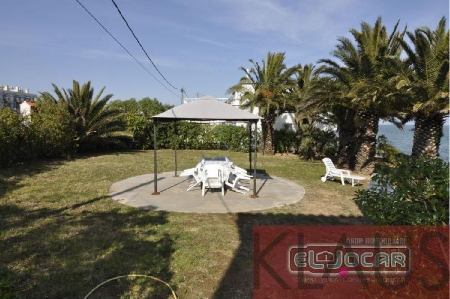 Casa en venta en primera línea de mar en Montsià de Mar, en Alcaner