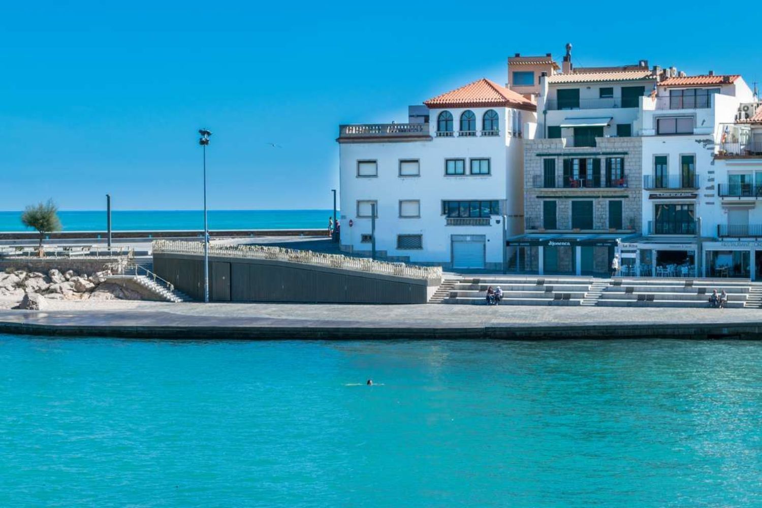 House for sale on the seafront in Nucli Antic, in L'Escala