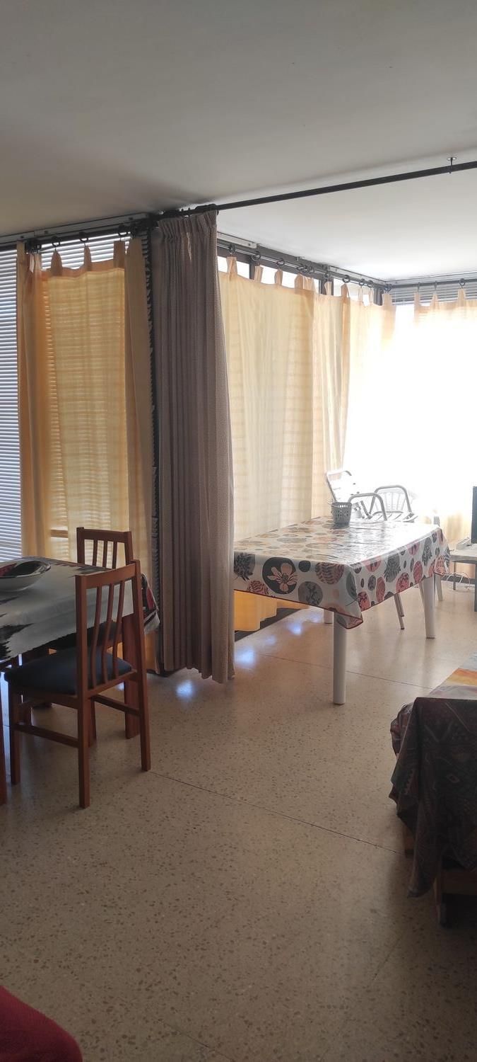 Apartamento en venta en primera línea de mar en la avenida Grècia, en Torroella de Montgrí