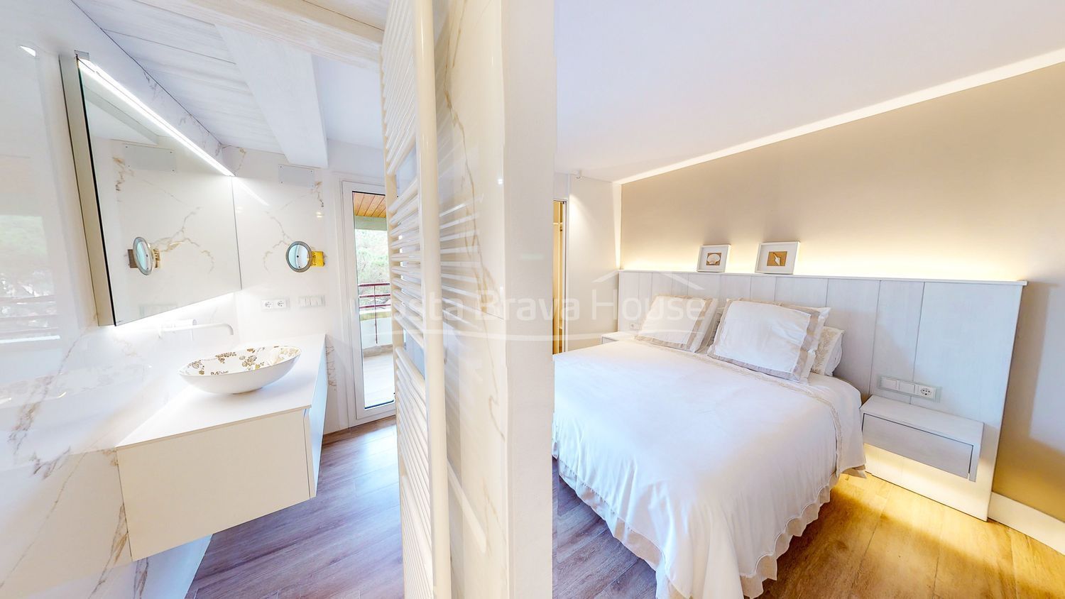 Apartment for sale on the seafront on the Paseo Marítim, in Platja d'Aro