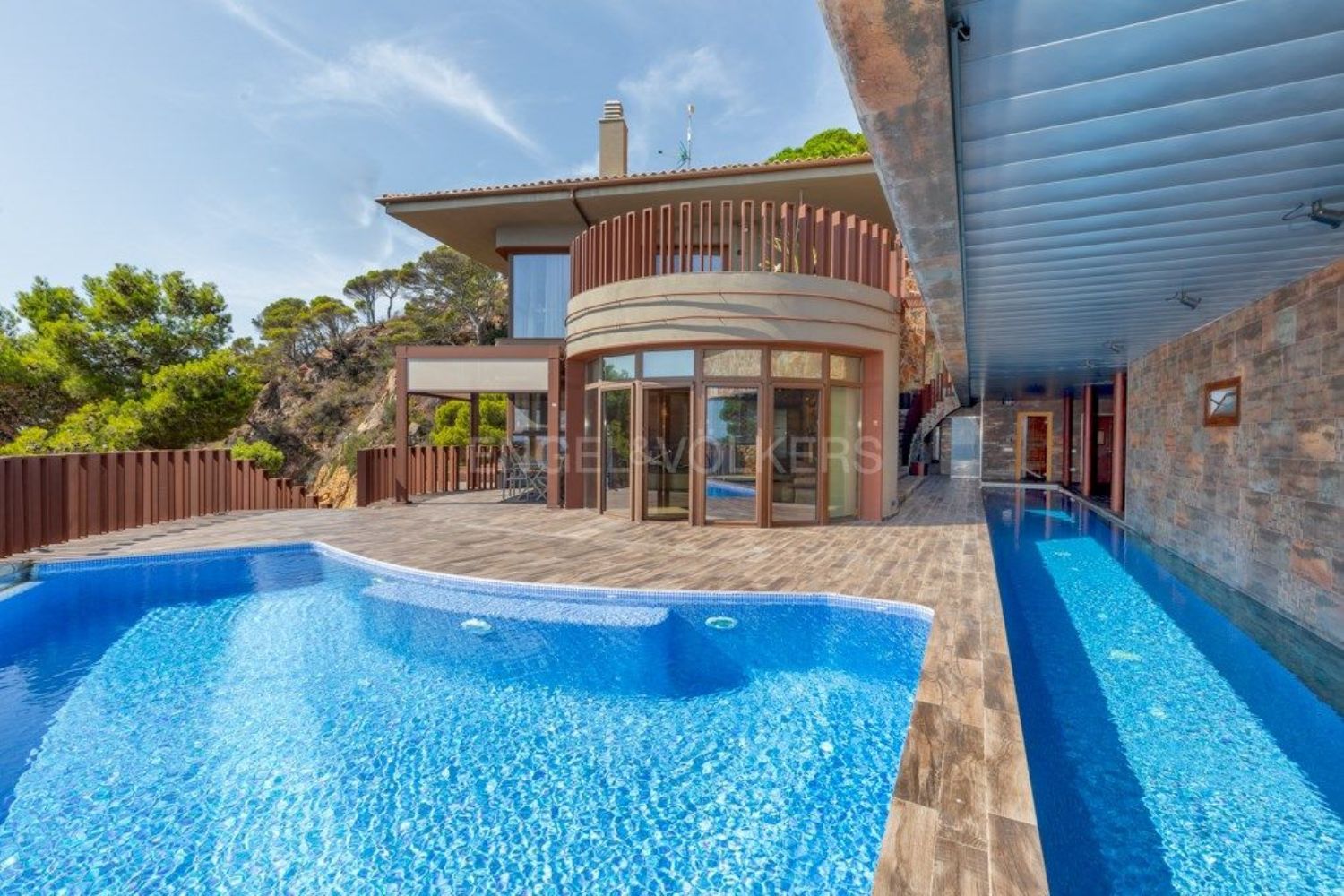 Casa en venda a primera línia de mar, a Sant Feliu de Guixols