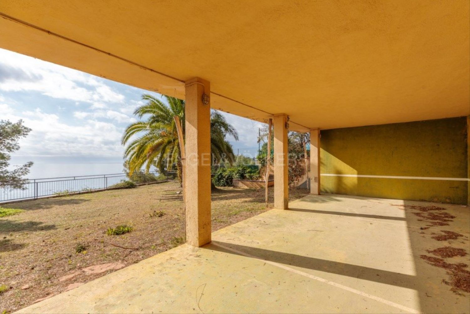 Casa en venda a primera línia de mar a Blanes