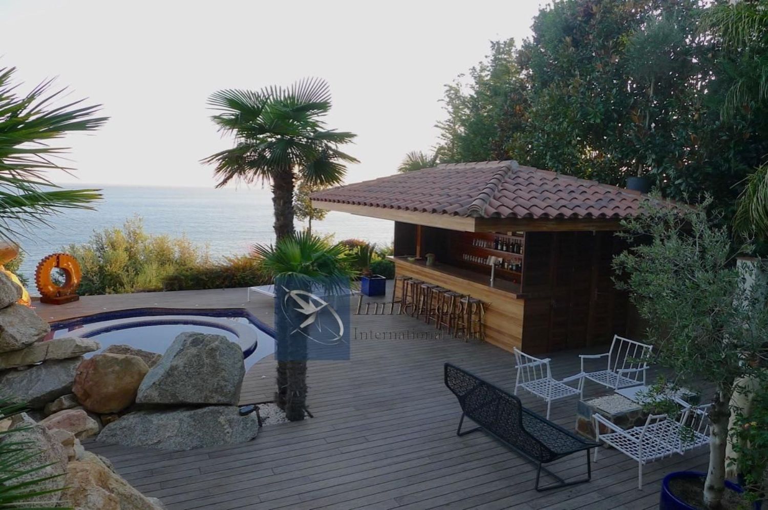 Casa en venta en primera línea de mar en la alle Ricard Boadella i Sanabria, en Sant Feliu de Guixols