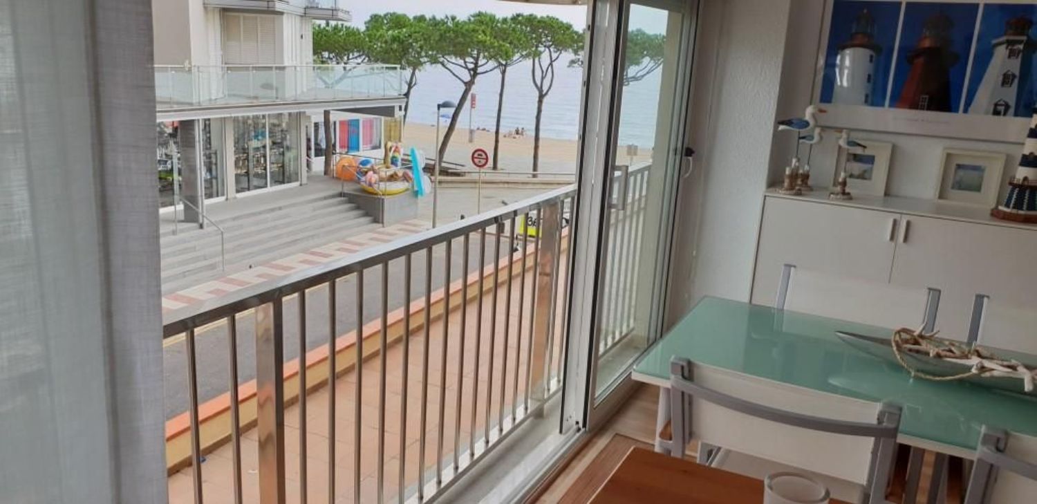 Apartamento à venda à beira-mar na rua Ciutat de Girona, em Platja d'Aro