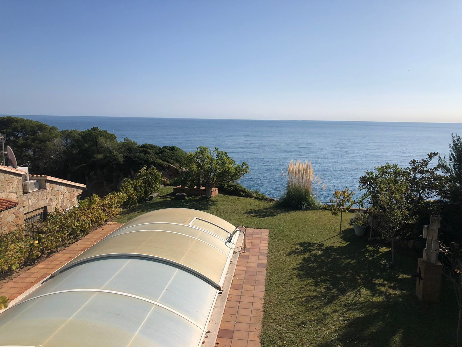 House for sale on the seafront in Cala Sant Francesc, in Blanes