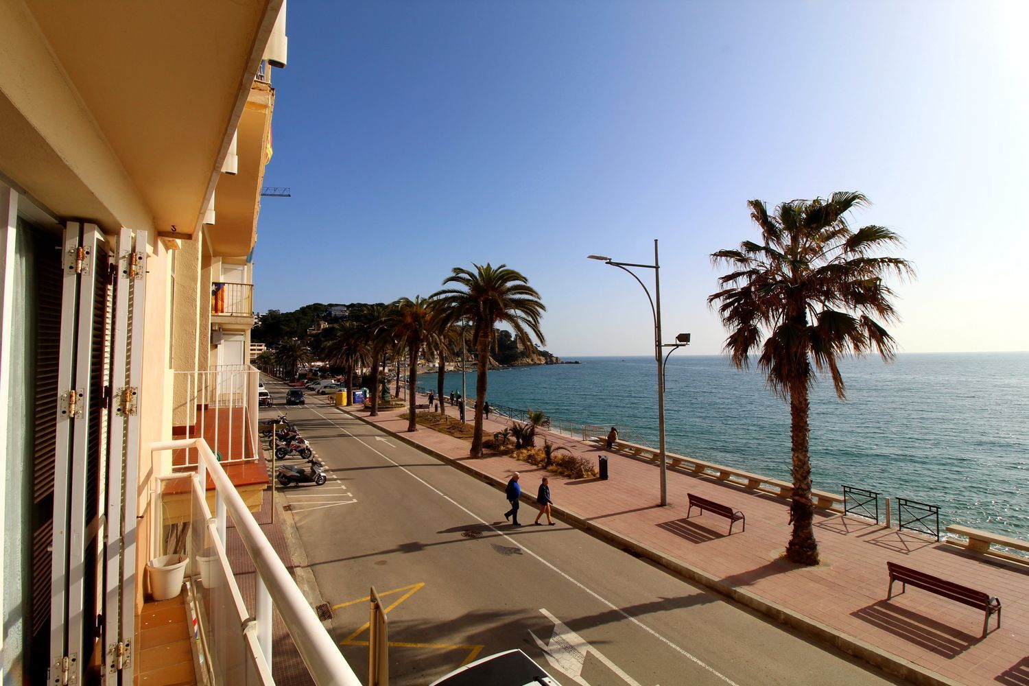 Apartment for sale on the seafront on Camprodón i Arrieta street, in Lloret de Mar